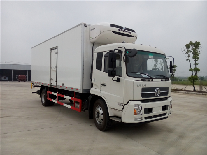 東風(fēng)天錦（7.6米）冷藏車