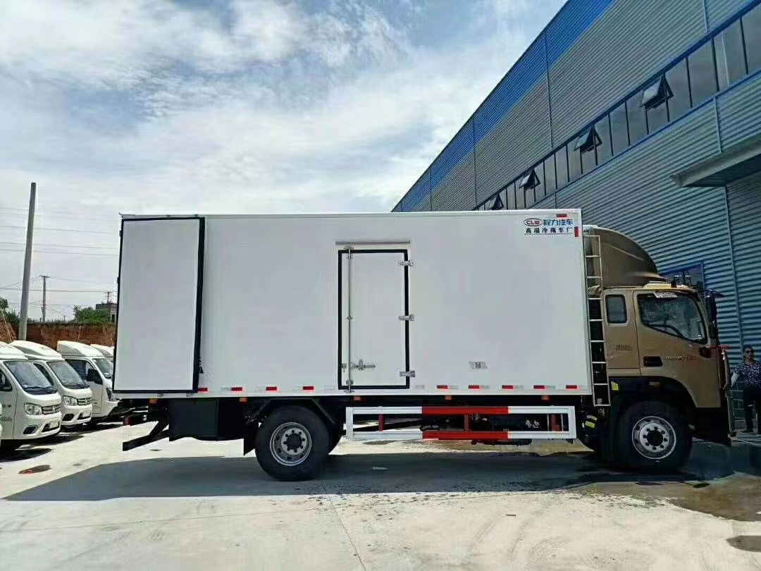 （國六）福田奧鈴6米8冷藏車