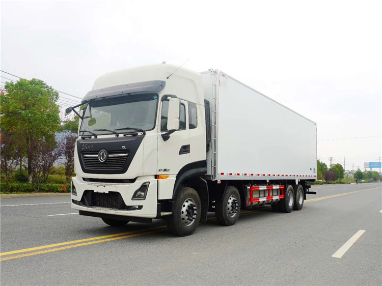 東風(fēng)天龍前四后八9.6米冷藏車