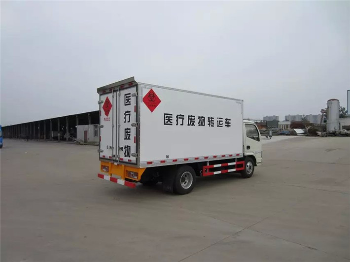 東風多利卡醫(yī)療廢物轉(zhuǎn)運車