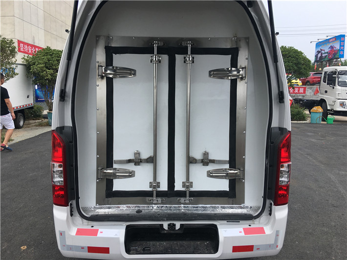 福田G7面包冷藏車