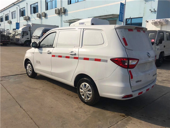 福田伽途面包藥品運(yùn)輸冷藏車