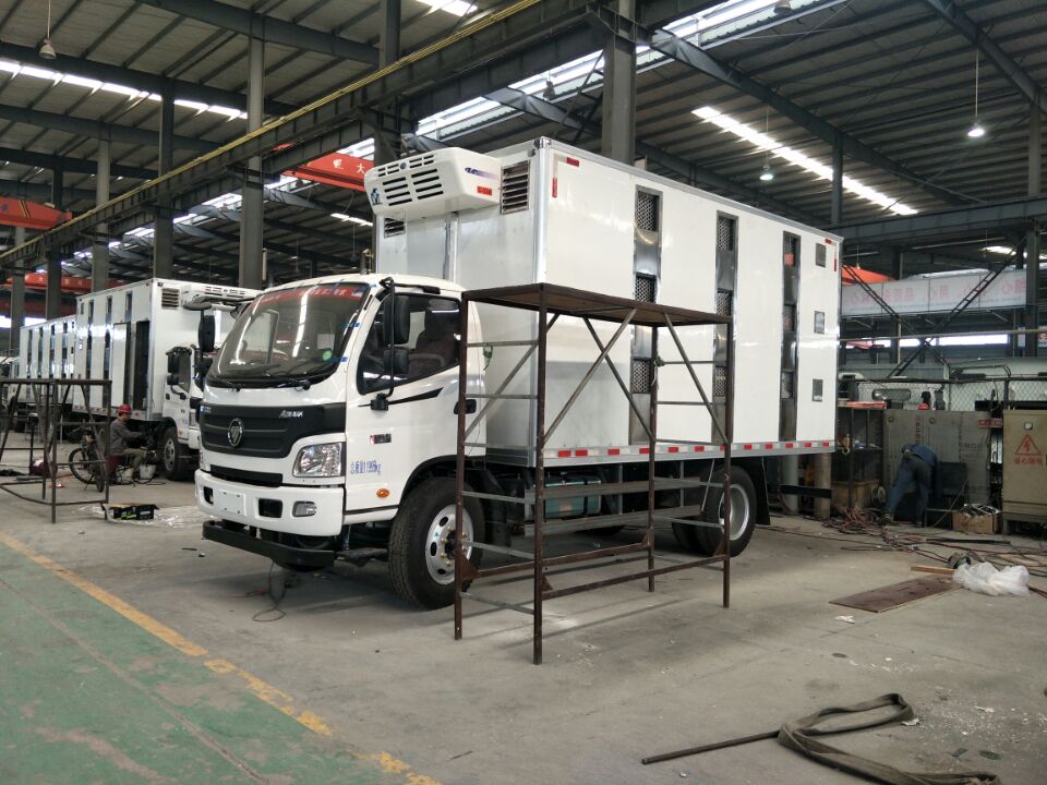歐馬可4.2米豬仔運(yùn)輸車(chē)（豪華型）