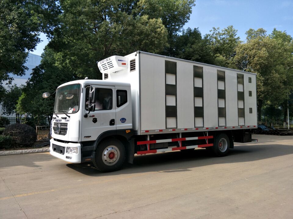 東風(fēng)D9恒溫運豬車