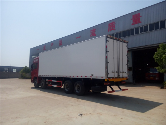 陜汽德龍前四后八9.6米冷藏車(chē)